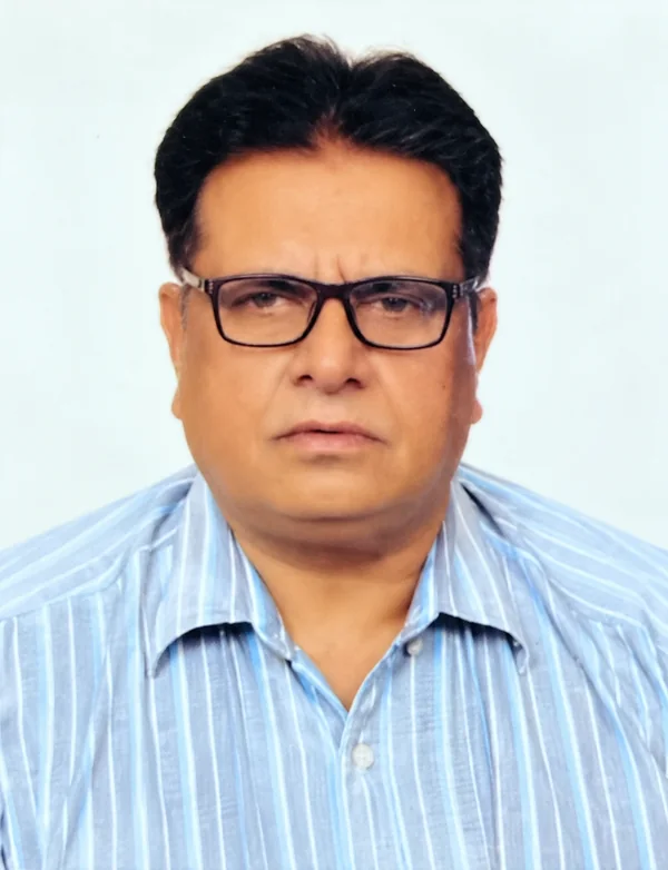 Rajesh Kumar Arora, Proprietor